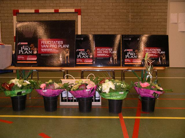 ACSN 2010 x-prijzentafel2.JPG